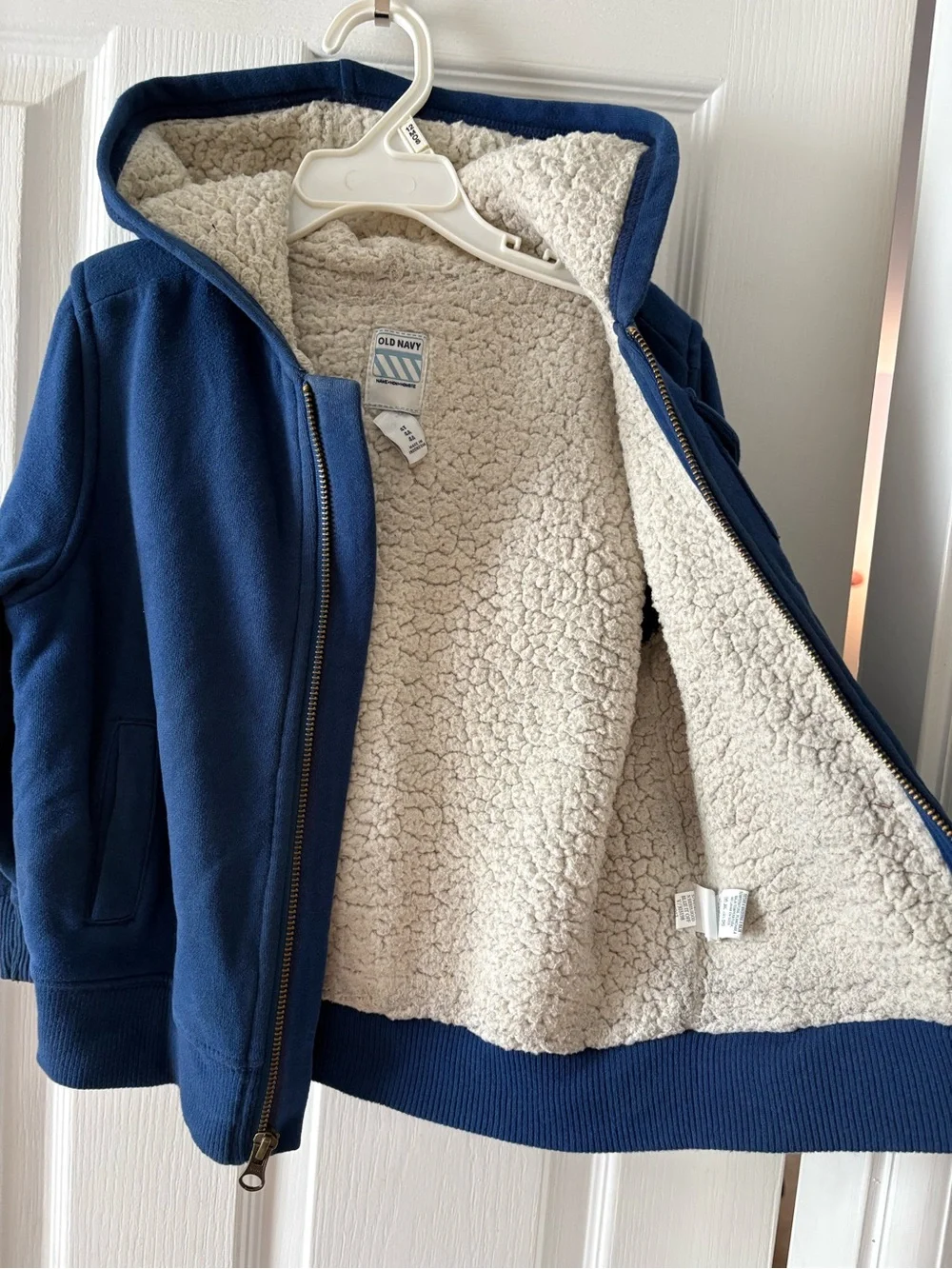 Old Navy Sherpa lined jacket for toddlers, size 4T